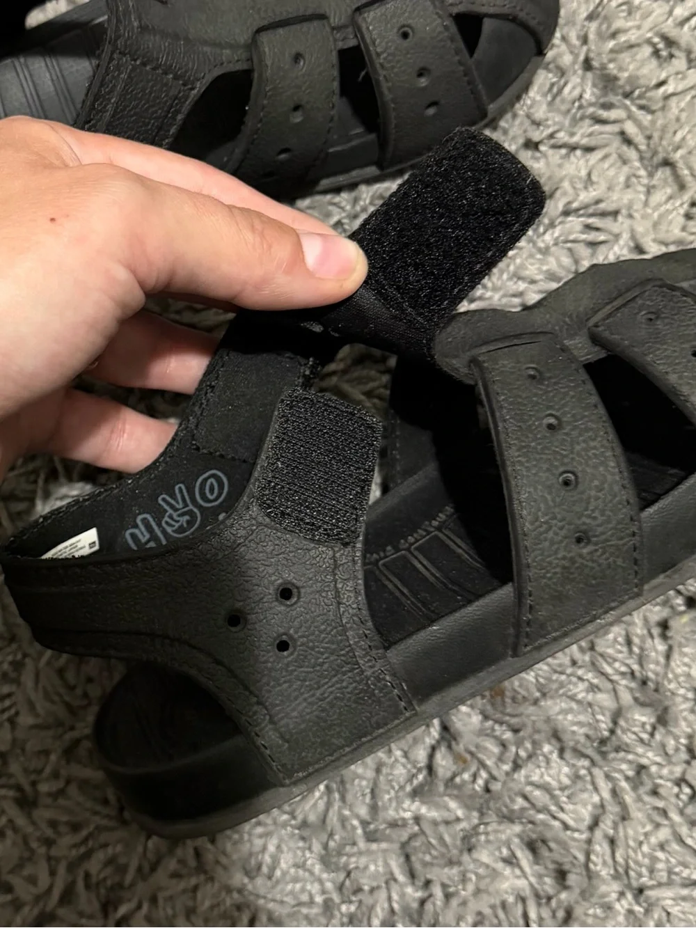 Reef Boy’s Black Fisherman Sandals